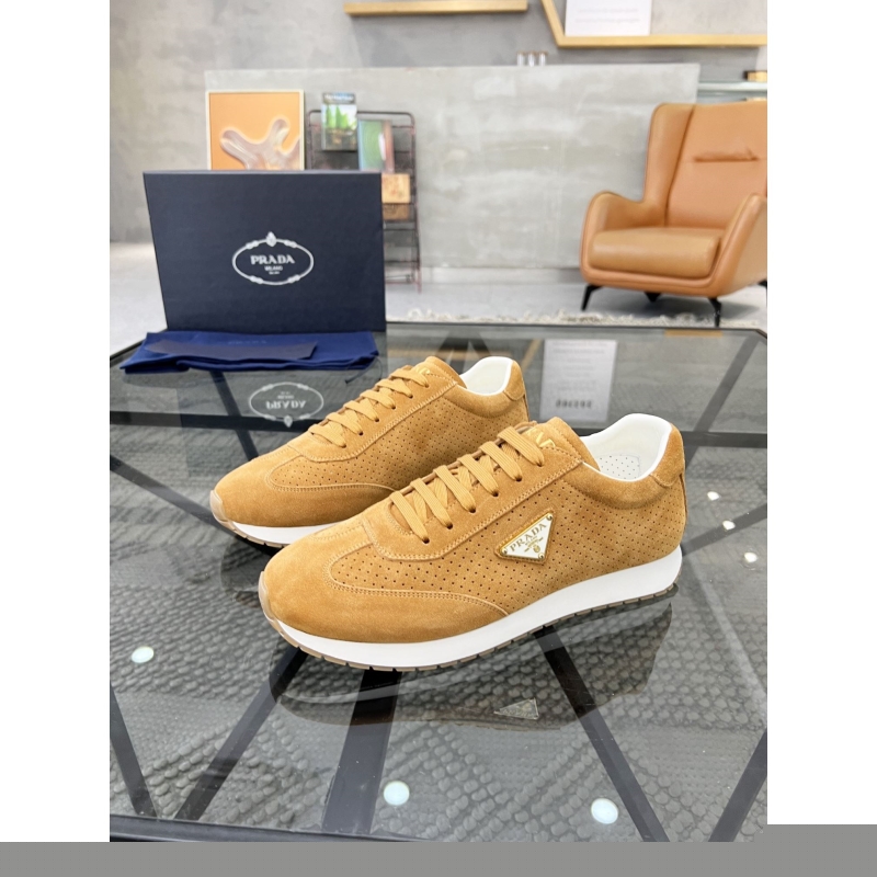 Pra*a casual shoes